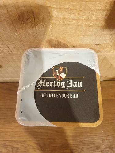 100 hertog jan beer mats - hertog,