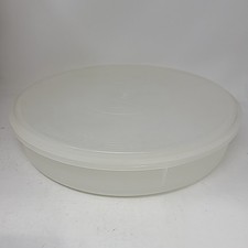 Vintage Tupperware Pie Cupcake