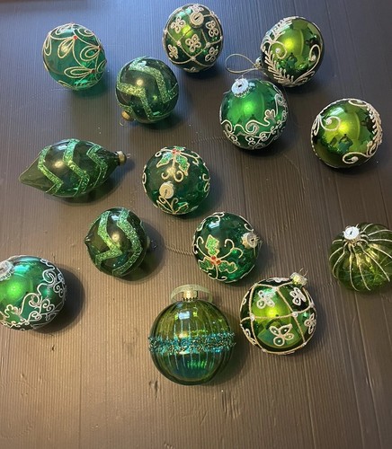 Green christmas tree - green,