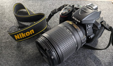 Nikon D D5300 24.2MP Digital SLR Camera -Black Kit w/ AF-S DX VR  18-140mm Lens