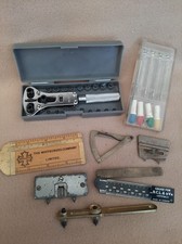 COLLECTION OF VINTAGE