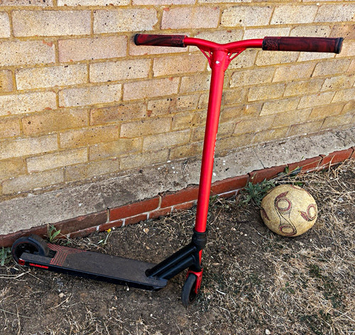 Skate hut scooter red black - hut, red/black