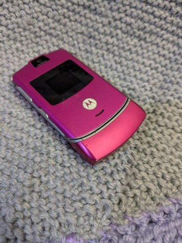 Motorola razr v3i - motorola, fuscia