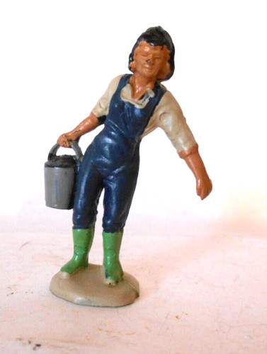 Britains farmyard farmers - farmyard,