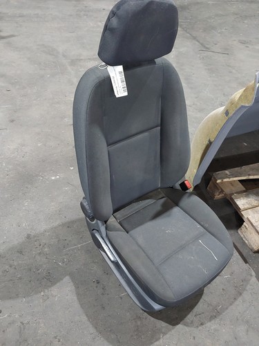 Front seat mercedes - rh,