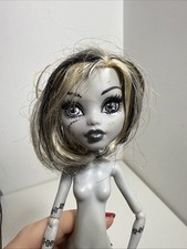 Mattel Monster High Black and White Frankie Stein Skull Shores 2012 Doll