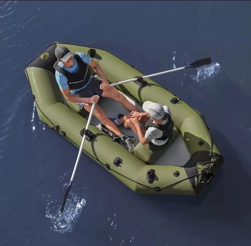 Inflatable boat with drop