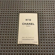 Chanel No 19 Poudré Eau de