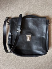 Unisex Ally Capellino Black