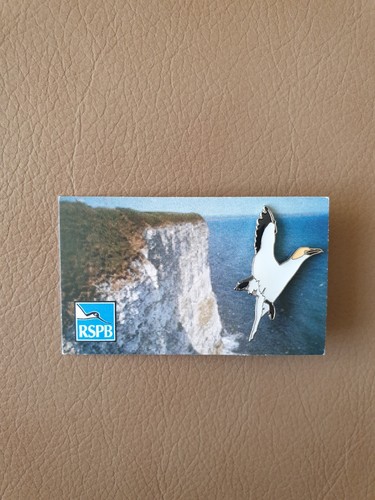 Rspb gannet enamel pin badge - rspb,