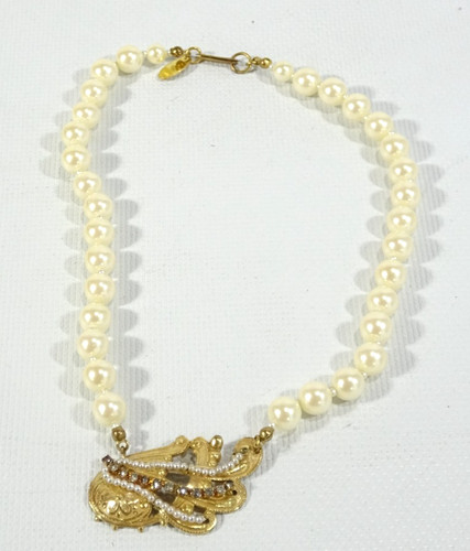 Beautiful vintage faux - vintage,