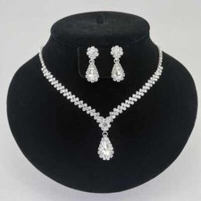 Silver Necklace and Earring