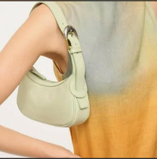 STAUD SHOULDER BAG in PALE