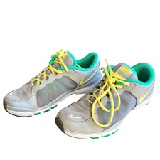 Womens Size 7.5 Nike Flex
