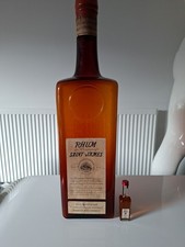 Saint James Rhum Glass Display