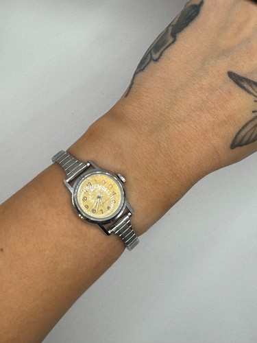 Vintage 1970s women timex - vintage, women's