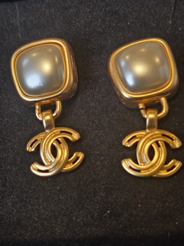 Coco chanel gold plated - plated, pearl