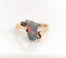 Vintage Yellow Gold Opal Ring