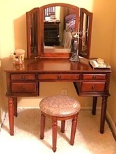 Ladies Vanity Table Set Brown