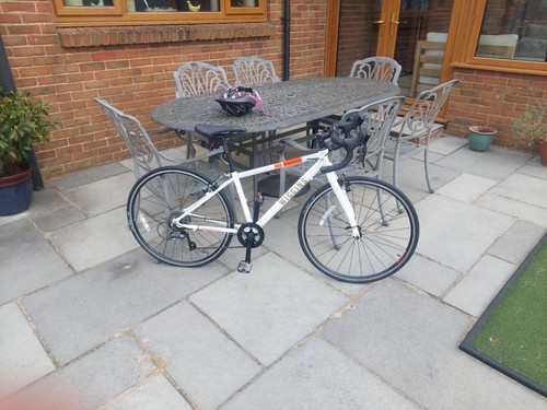 Wiggins junior road bike - ., in