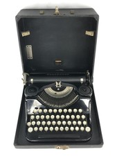 1933 Underwood Portable 4 Bank Model E Typewriter Antique E685471 w/ Case