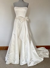 33 ⚪️ Tilly by Alan Hannah