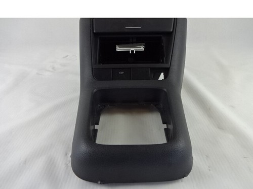 5m1857961c central front - central,