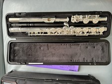 Yamaha YFL-212 Student Flute R