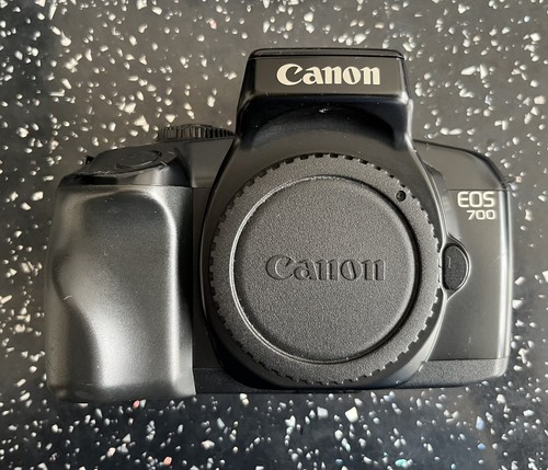 Canon eos 700 - eos,