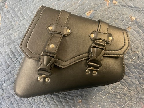 Used faux leather sidebag - faux,