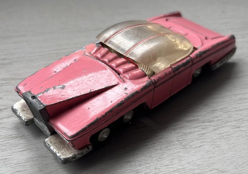 Vintage dinky toys 100 - dinky, lady