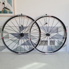 Vision team25 Road wheels