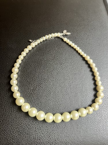 Faux pearl necklace no - necklace, box