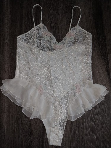 Victoria secret size teddy - size,