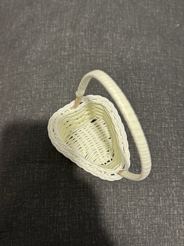 Very small woven - very, heart