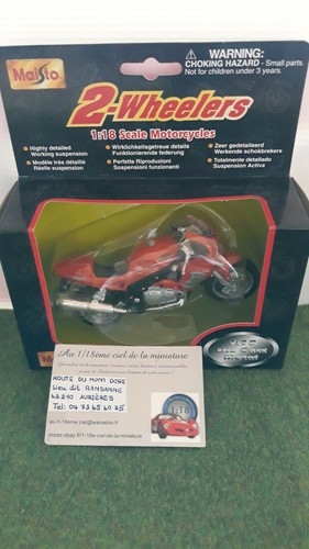 Motorcycle triumph 955i - rs,