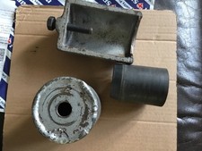 classic mini clutch oil seal removal & refit tools & flywheel puller.