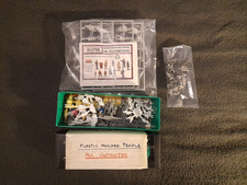 1:76 Scale Unpainted Figures