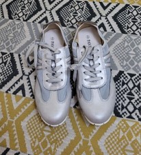 New Womens Pavers Metallic