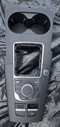 Audi centre console cup holder - centre,