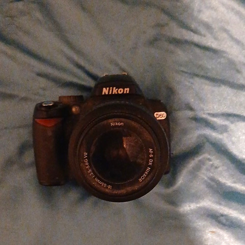 Nikon d60 2mp digital - nikon, slr