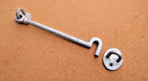 Field gate cabin hook - gate,