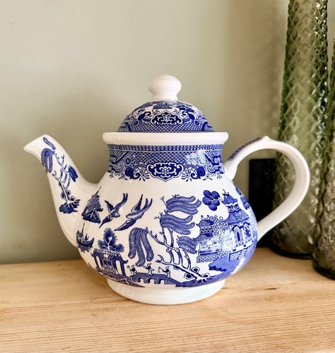 Churchill blue willow - blue, teapot