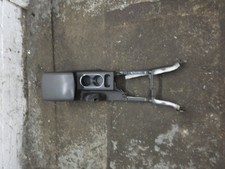 2015 NISSAN NAVARA 2.5 DCI TEKNA 4X4 MK2 FL D40 PICKUP CENTRE CONSOLE & ARMREST