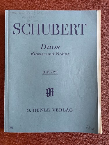 Schubert duos for violin - schubert:,