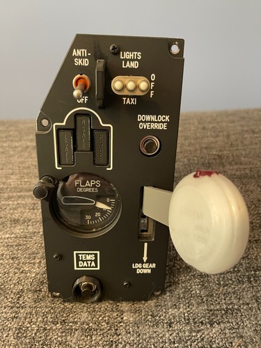 Landing gear flap control - landing,
