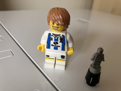 Lego series 8804 soccer - 4.,