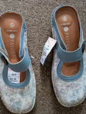 Pavers Leather Shoes Size 35 (2) UK 2 . They Fit Me I'm A Size 3. New With Tags.