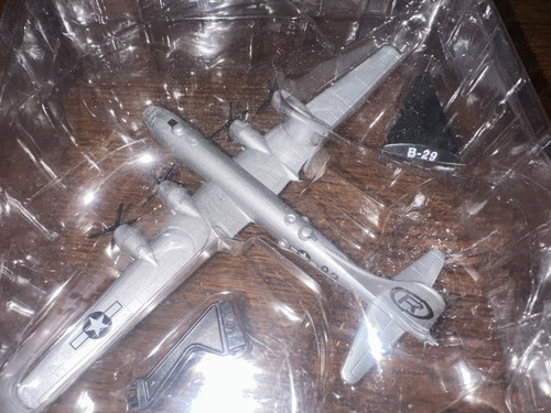 Super fortress enola - b-29, gay