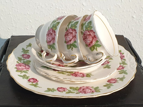 Royal vale pink roses - pink,
